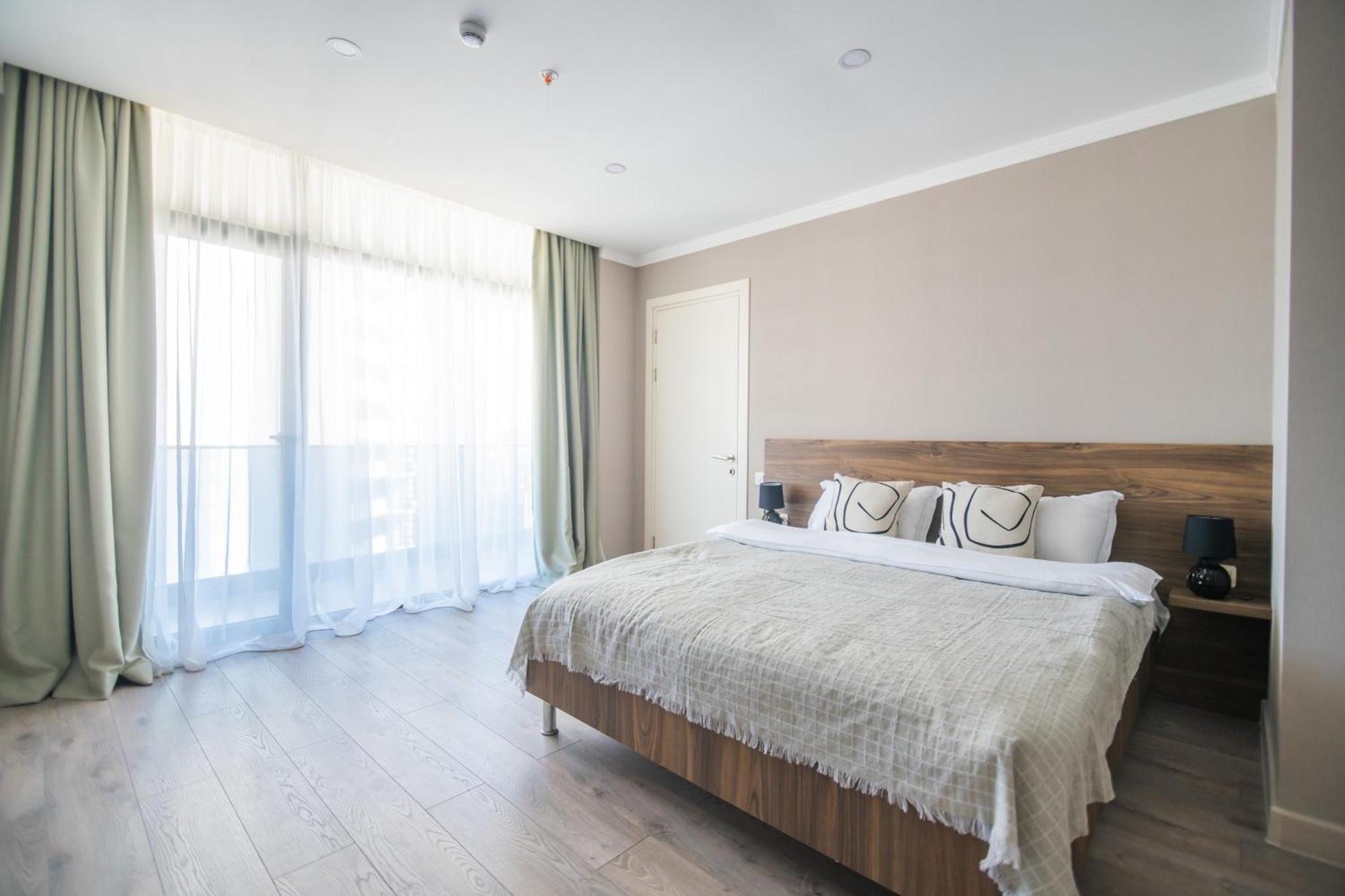 Green Side Apart Hotel Batumi Bagian luar foto