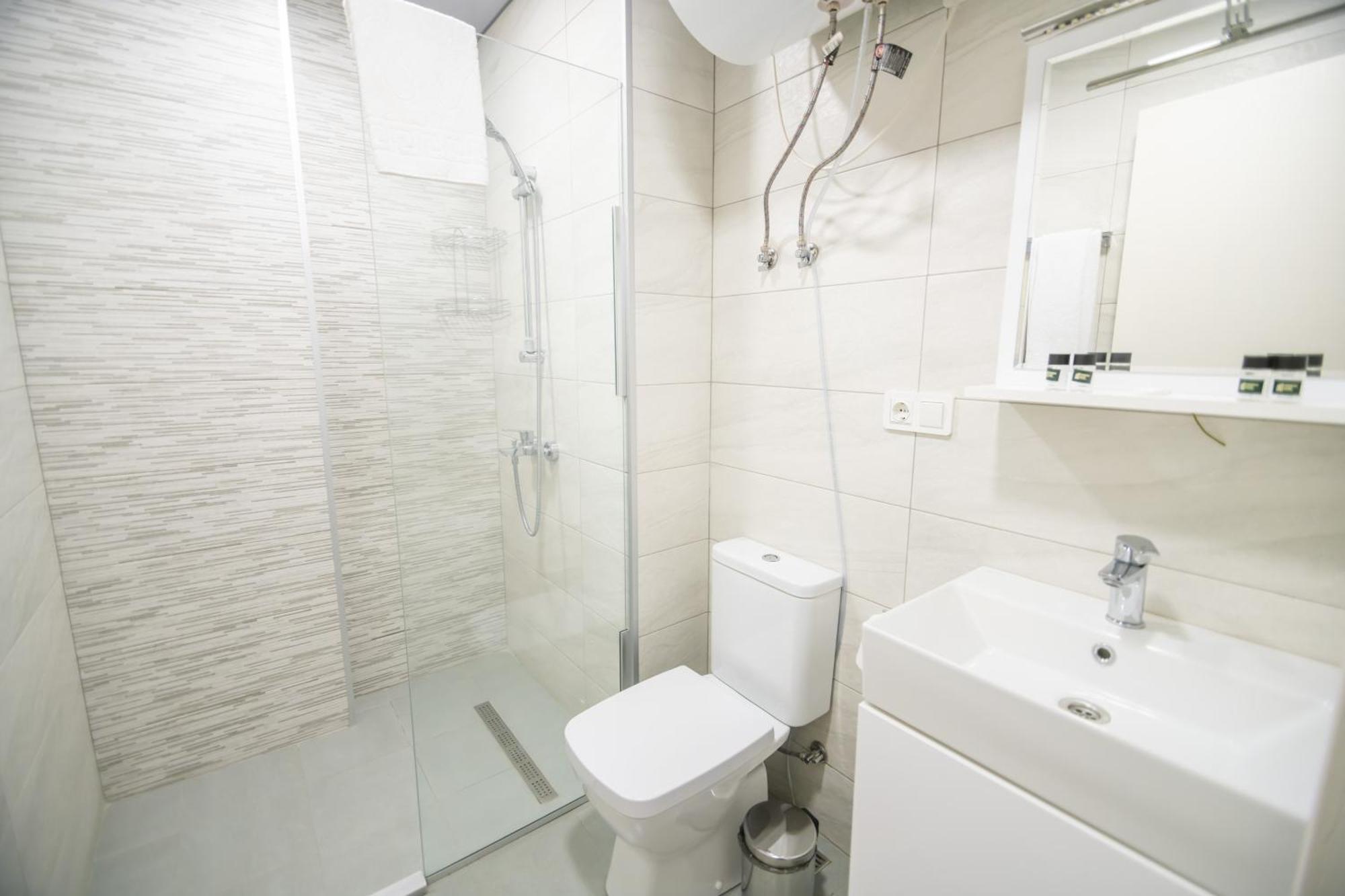 Green Side Apart Hotel Batumi Bagian luar foto