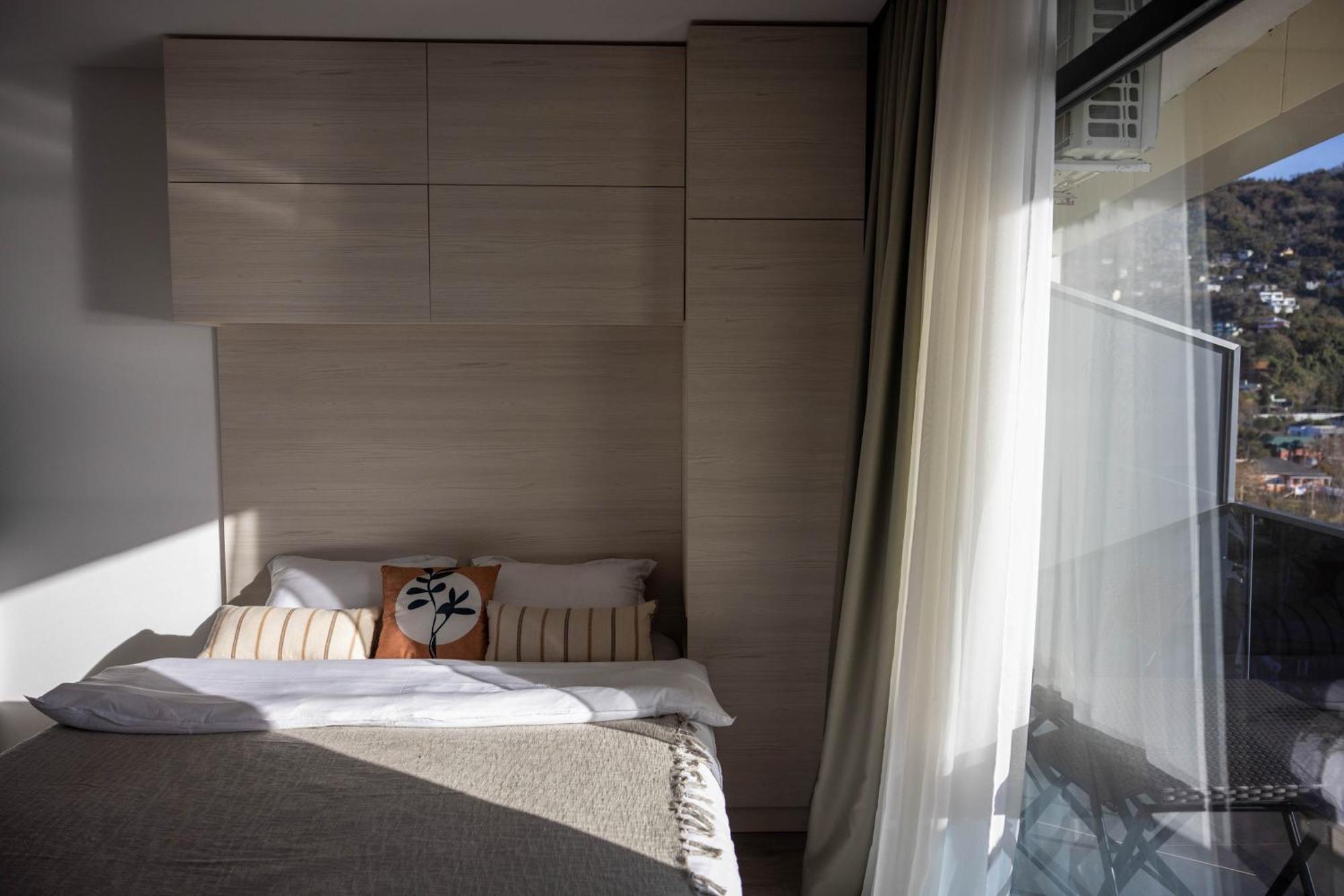 Green Side Apart Hotel Batumi Bagian luar foto